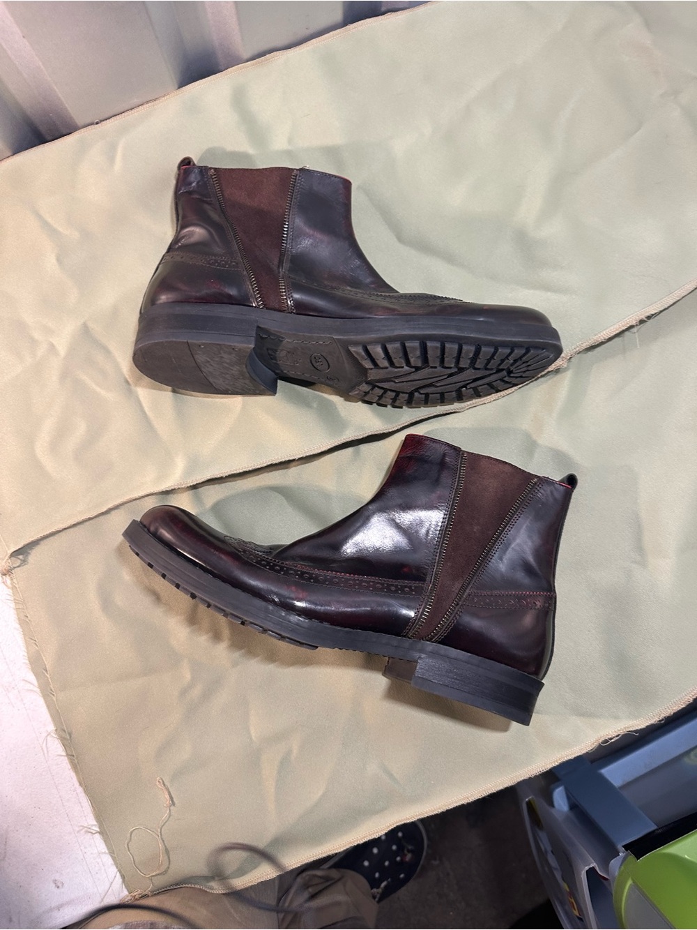 Barri Men's Oxblood Leather Ankle Boots Side Zip Wingtip Size 12M